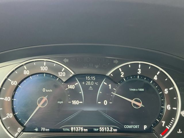 30i/原鈑件/摸門解鎖/LED主動轉向頭燈/雙前電動椅/黑頂棚/全景天窗/CARPLAY  第11張相片