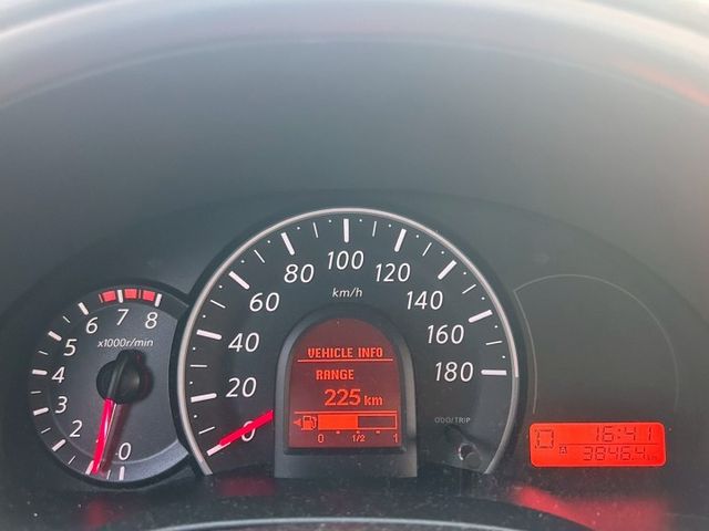 一手車原鈑件/低里程/內外氣氛漂亮/雙安/恆溫/省油小車  第11張相片