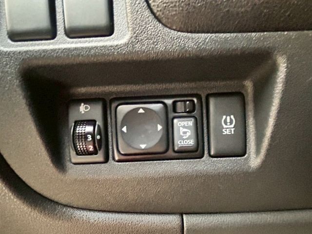 一手車原鈑件/低里程/內外氣氛漂亮/雙安/恆溫/省油小車  第14張相片