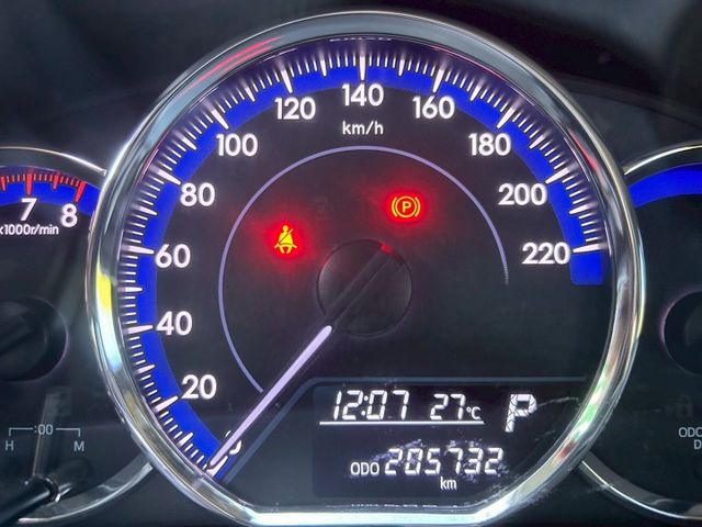 省油省稅國民小車/原鈑件/內外氣氛漂亮/雙安/循跡防滑/ISOFIX/可貸款  第11張相片