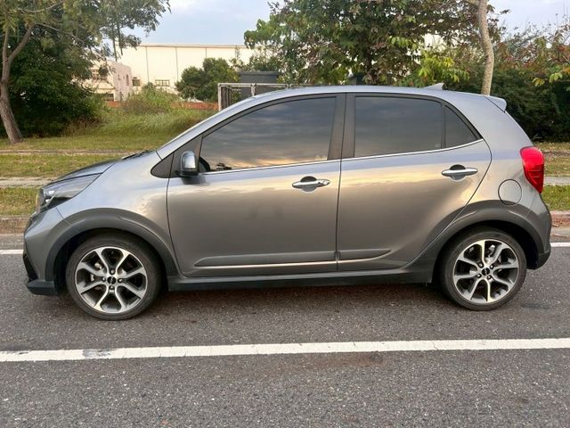 X-LINE一手車/原鈑件/免鑰匙/7安/AEB主動煞停/CARPLAY/車道偏移維持輔助  第4張相片