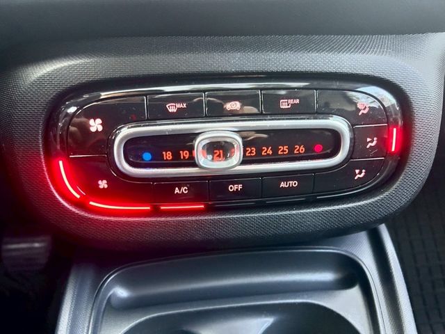 FORTWO COUPE/原鈑件/低里程只跑7萬/1.0稅金/定速/4安/藍芽音樂/全景天窗  第13張相片