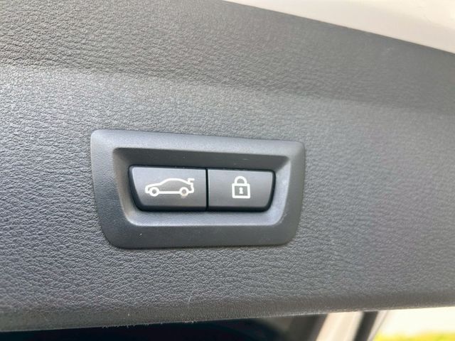 28I/原鈑件/4WD/全景天窗/安卓機/LED頭燈/記憶電動椅/電尾門/免鑰匙/分區溫控/內外氣氛漂亮  第16張相片