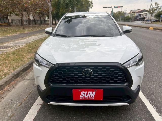 挑戰最低價!!豪華版/原鈑件/免鑰匙/ACC跟車/車道維持輔助/7安/自動遠光燈  第2張相片