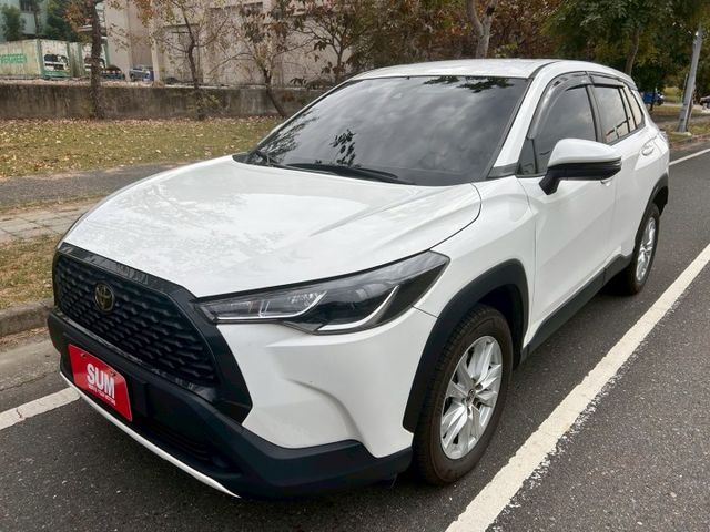 挑戰最低價!!豪華版/原鈑件/免鑰匙/ACC跟車/車道維持輔助/7安/自動遠光燈  第3張相片