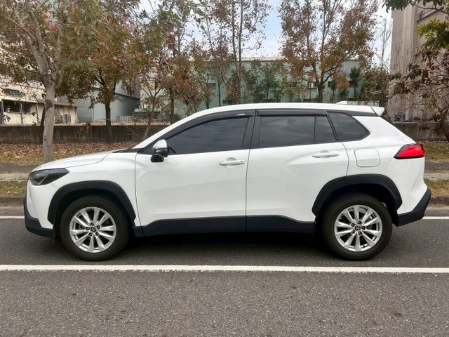 挑戰最低價!!豪華版/原鈑件/免鑰匙/ACC跟車/車道維持輔助/7安/自動遠光燈  第4張相片