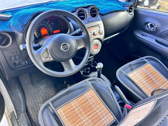 旗艦版/原鈑件/免鑰匙/雙安/低里程只跑5萬/內外氣氛漂亮  第6張相片