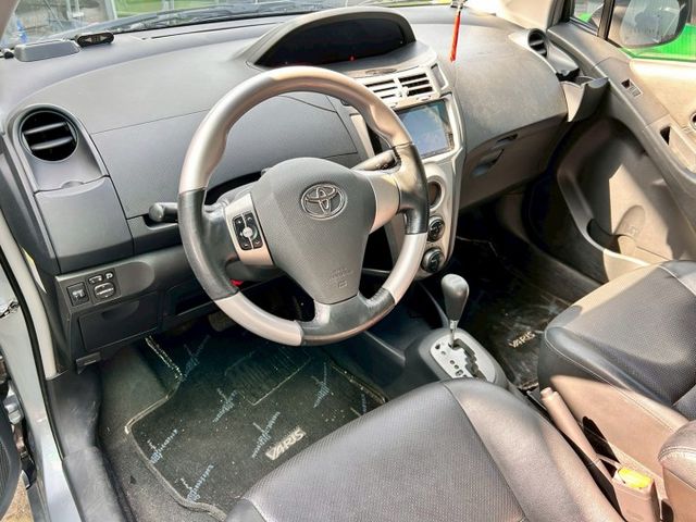 一手車/G版/原鈑件/只跑7萬6/雙安/衛星導航/CARPLAY/倒車顯影/恆溫/ISOFIX  第7張相片