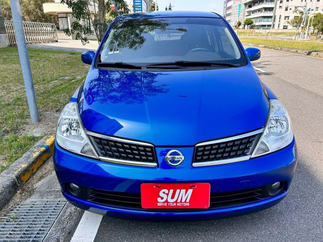 低里程/免鑰匙/雙安/定速/AUTO大燈/內外氣氛漂亮  第2張相片