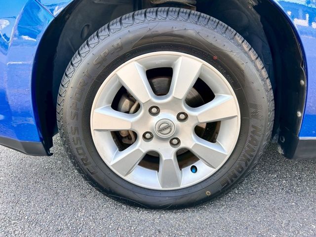 低里程/免鑰匙/雙安/定速/AUTO大燈/內外氣氛漂亮  第8張相片