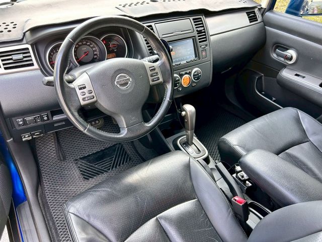 低里程/免鑰匙/雙安/定速/AUTO大燈/內外氣氛漂亮  第17張相片