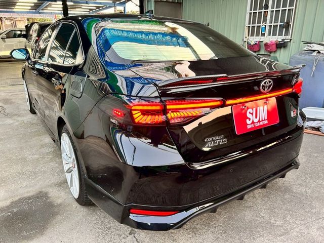 GR SPORT/一手車/原廠保固原廠保養/原鈑件/低里程只跑4萬5/GR專屬套件  第6張相片