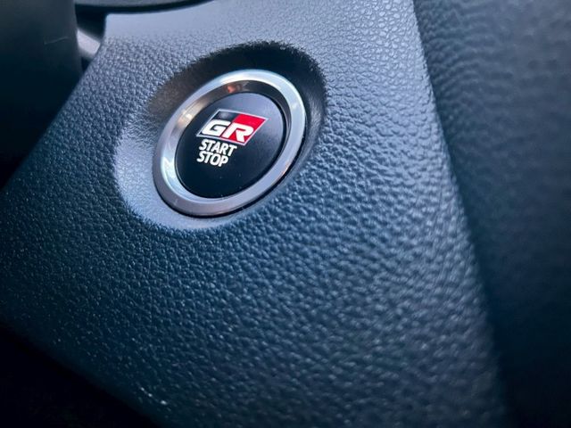 GR SPORT/一手車/原廠保固原廠保養/原鈑件/低里程只跑4萬5/GR專屬套件  第15張相片