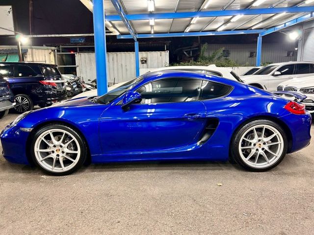 981型/超低里程只跑4萬2/原鈑件/電動升降尾翼/跑計/20吋鋁圈/BOSE音響/底盤乾淨無漏油  第4張相片