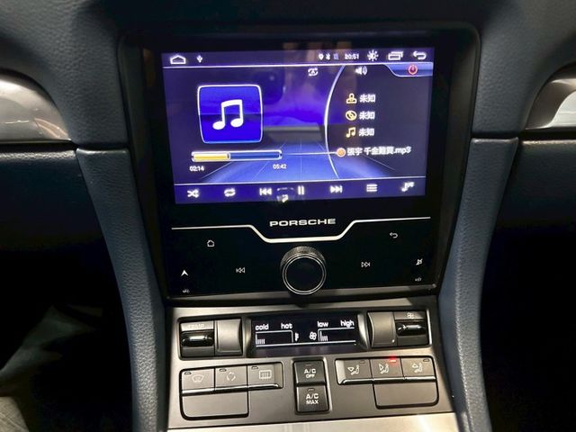 981型/超低里程只跑4萬2/原鈑件/電動升降尾翼/跑計/20吋鋁圈/BOSE音響/底盤乾淨無漏油  第10張相片