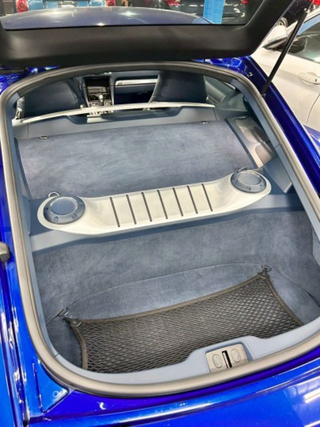 981型/超低里程只跑4萬2/原鈑件/電動升降尾翼/跑計/20吋鋁圈/BOSE音響/底盤乾淨無漏油  第17張相片