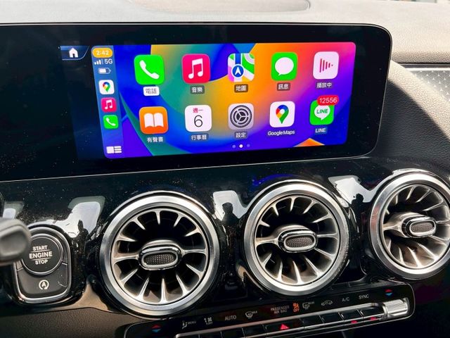 小改款/一手車/23P/原鈑件/原廠保養剛做完/10.5吋雙螢幕/記憶電動座椅/腳踢電尾門  第14張相片