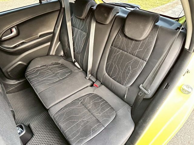 一手車驚艷版/超低里程只跑2萬8/原鈑件/免鑰匙/原廠保養/導航/倒車顯影/感應式頭燈  第19張相片