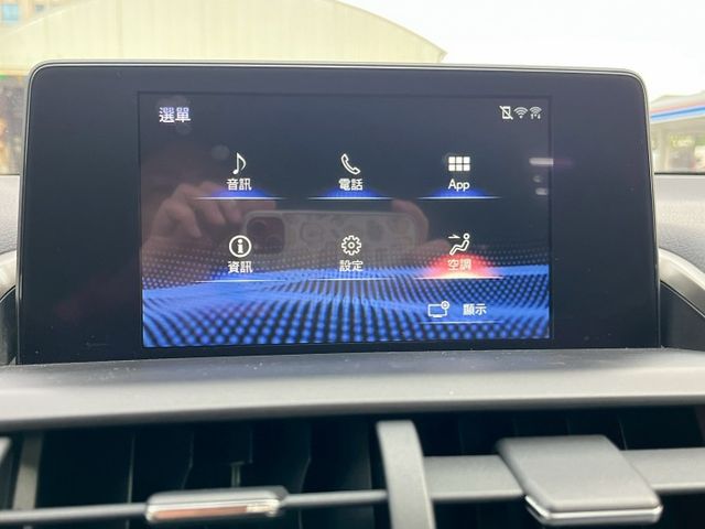 原鈑件/原廠保養/ACC跟車/車道偏移/LED頭燈/免鑰匙/原廠CARPLAY/盲點  第13張相片
