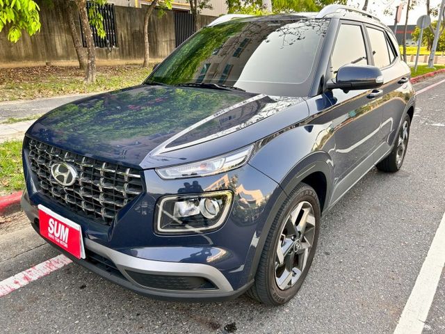 一手車原鈑件/原廠保固/原廠保養/只跑2萬/選配360環景跟盲點/原廠CARPLAY  第3張相片