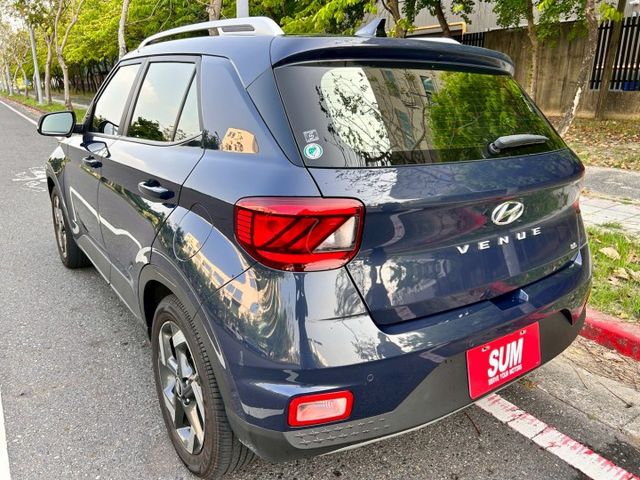 一手車原鈑件/原廠保固/原廠保養/只跑2萬/選配360環景跟盲點/原廠CARPLAY  第6張相片