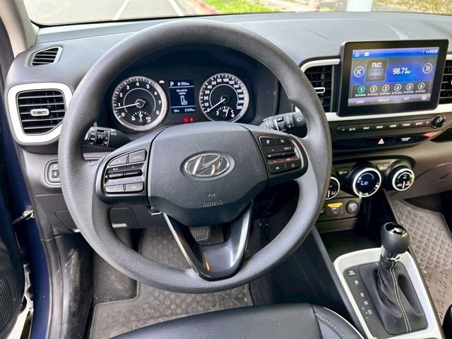 一手車原鈑件/原廠保固/原廠保養/只跑2萬/選配360環景跟盲點/原廠CARPLAY  第11張相片