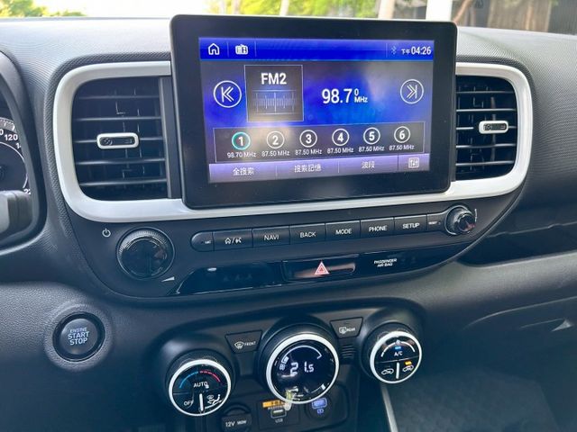 一手車原鈑件/原廠保固/原廠保養/只跑2萬/選配360環景跟盲點/原廠CARPLAY  第13張相片