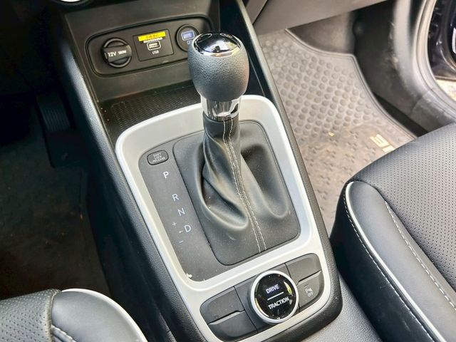 一手車原鈑件/原廠保固/原廠保養/只跑2萬/選配360環景跟盲點/原廠CARPLAY  第16張相片