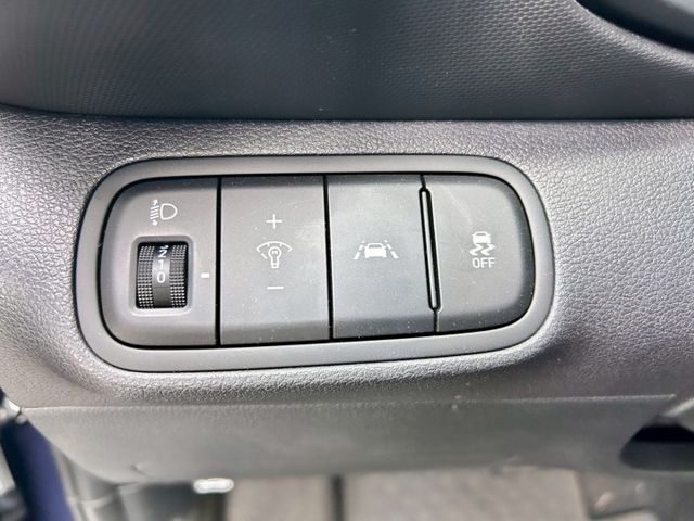 一手車原鈑件/原廠保固/原廠保養/只跑2萬/選配360環景跟盲點/原廠CARPLAY  第20張相片