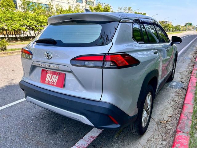 一手車尊爵版/LED頭尾燈/液晶儀錶/ACC跟車/盲點/車道偏移/免鑰匙/7安/導航/倒車顯影  第5張相片