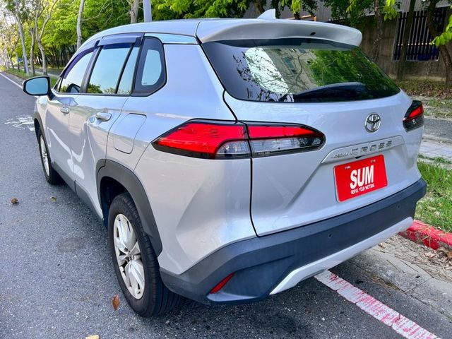 一手車尊爵版/LED頭尾燈/液晶儀錶/ACC跟車/盲點/車道偏移/免鑰匙/7安/導航/倒車顯影  第7張相片