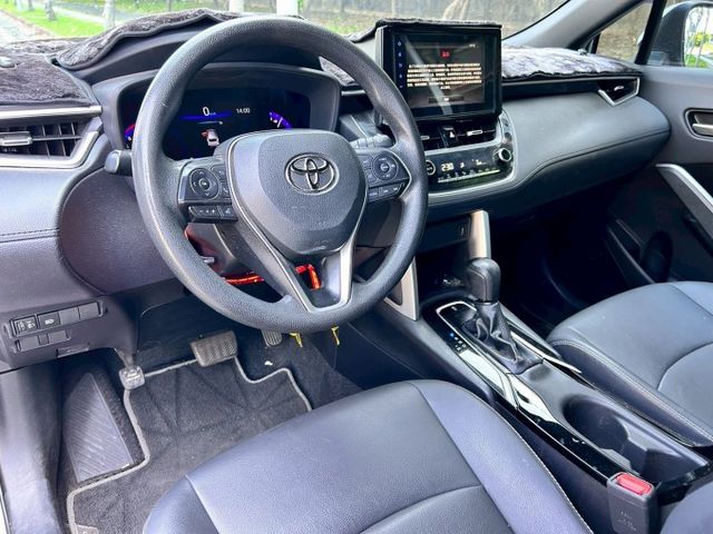 一手車尊爵版/LED頭尾燈/液晶儀錶/ACC跟車/盲點/車道偏移/免鑰匙/7安/導航/倒車顯影  第9張相片