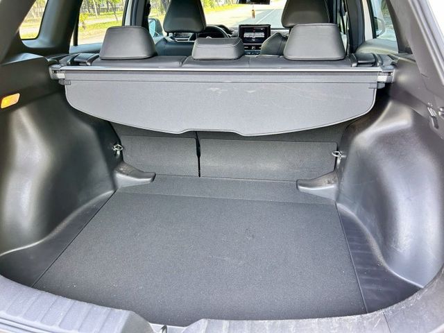 一手車尊爵版/LED頭尾燈/液晶儀錶/ACC跟車/盲點/車道偏移/免鑰匙/7安/導航/倒車顯影  第16張相片