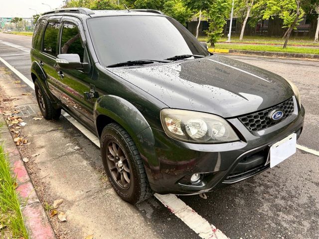 4WD/可輕度越野/內外氣氛漂亮/天窗/可全額貸款  第3張相片