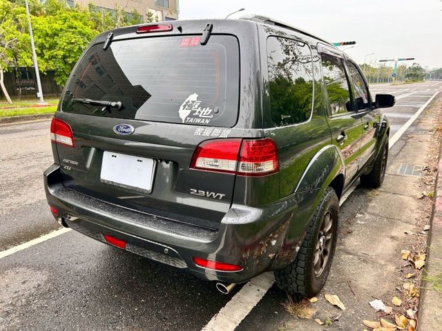 4WD/可輕度越野/內外氣氛漂亮/天窗/可全額貸款  第5張相片