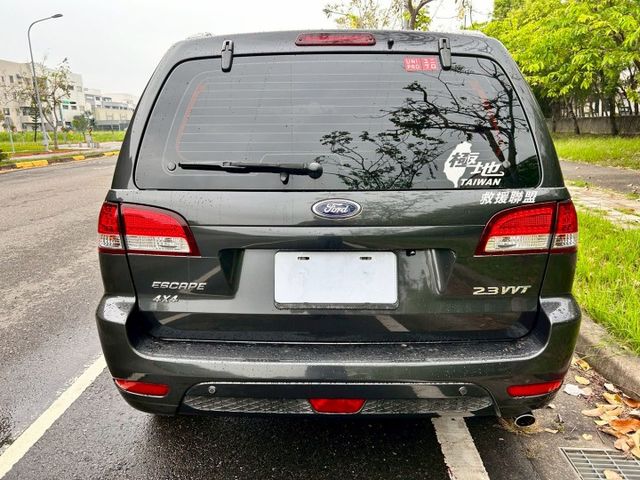 4WD/可輕度越野/內外氣氛漂亮/天窗/可全額貸款  第6張相片