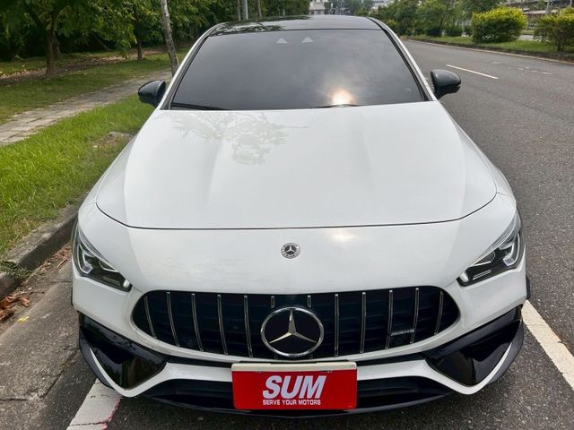 總代理AMG CLA 45 S 4MATIC/一手車原廠保養/原鈑件/雙認證/AMG可調式聲浪/夜色套件/空力套件  第2張相片