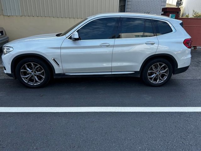 總代理/5AT/原鈑件/ACC跟車/KEYLESS GO/LED頭燈/數位虛擬儀錶/盲點/雙前電動椅/電尾門  第4張相片