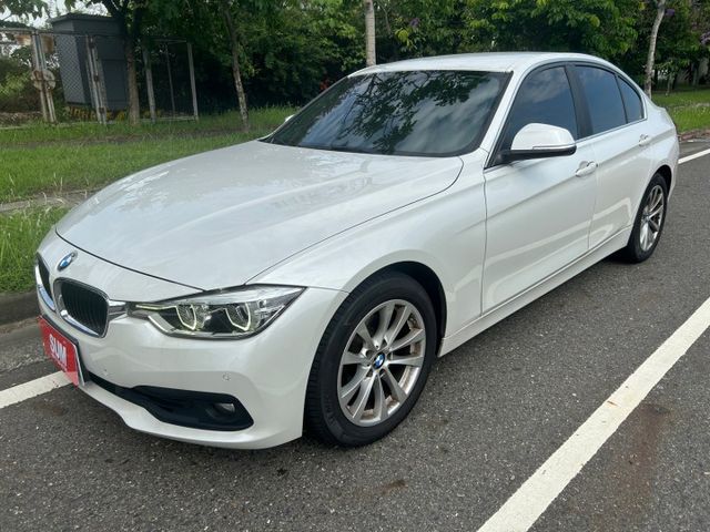 總代理小改款/一手車/原鈑件/LED感應式頭燈/摸門解鎖/雙前記憶電動椅/倒車顯影/換檔撥片/藍芽音樂  第1張相片