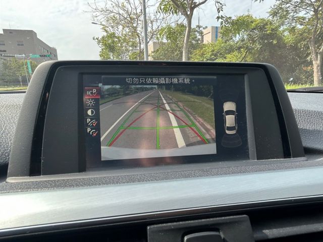 總代理小改款/一手車/原鈑件/LED感應式頭燈/摸門解鎖/雙前記憶電動椅/倒車顯影/換檔撥片/藍芽音樂  第13張相片