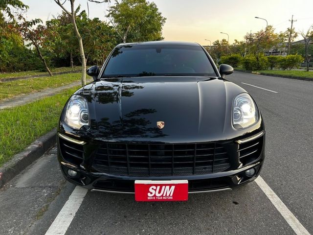 S DIESEL/原鈑件/選配21吋911TD輪圈/氣壓主動懸載系統/14向記憶電動座椅/鐵灰色真皮套件/安卓機  第2張相片
