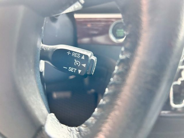 豪華版一手車/原鈑件/免鑰匙/HID主動轉向頭燈/電滑門/電尾門/全景天窗  第18張相片