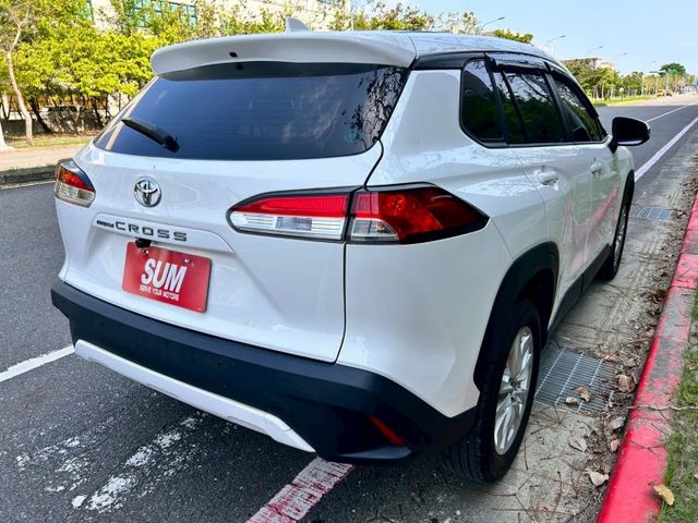 挑戰最低價!!豪華版/原鈑件/免鑰匙/ACC跟車/車道維持輔助/7安/自動遠光燈  第4張相片
