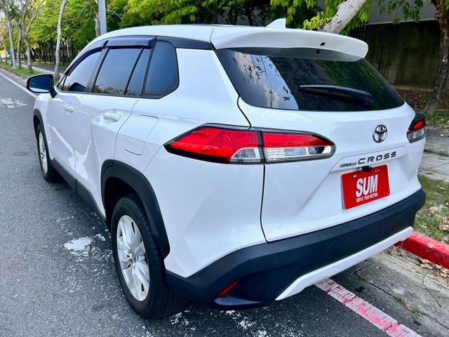 挑戰最低價!!豪華版/原鈑件/免鑰匙/ACC跟車/車道維持輔助/7安/自動遠光燈  第6張相片