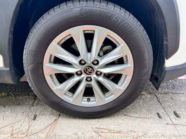 挑戰最低價!!豪華版/原鈑件/免鑰匙/ACC跟車/車道維持輔助/7安/自動遠光燈  第7張相片