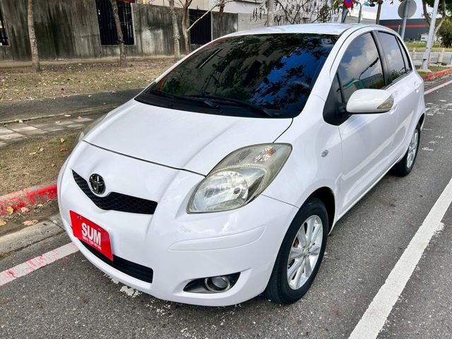 G版皮椅/低里程/雙安/音響快控鍵/恆溫/ISOFIX/內外氣氛漂亮  第3張相片