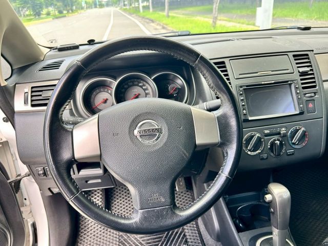 一手車/原鈑件/超低里程只跑7萬/雙安/皮椅/內外氣氛漂亮  第9張相片