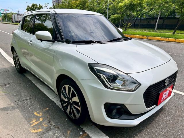1.0GLX/一手車原鈑件/I-KEY/安卓機/6安/盲點/定速/ISOFIX  第1張相片