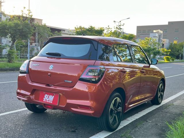 4代一手車/原廠保固/ACC跟車/盲點/車道維持輔助/懸浮式9吋觸控螢幕/無線CARPLAY  第7張相片
