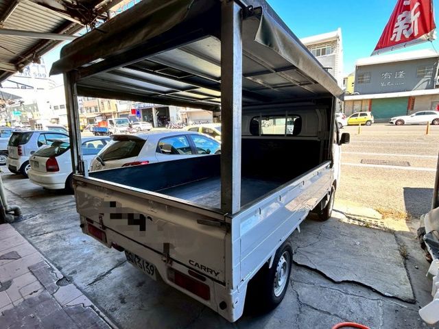 一手車/3面篷式/VSF車輛穩定系統/升級安卓機大螢幕/車室空間舒適大升級  第4張相片
